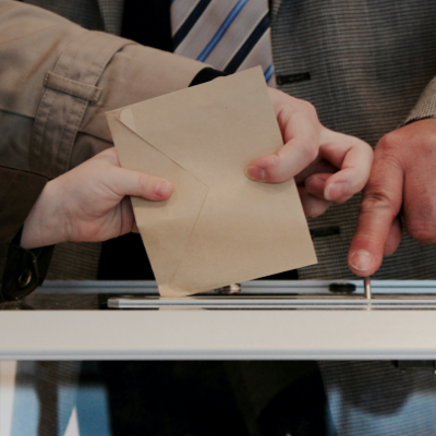 Vote banner